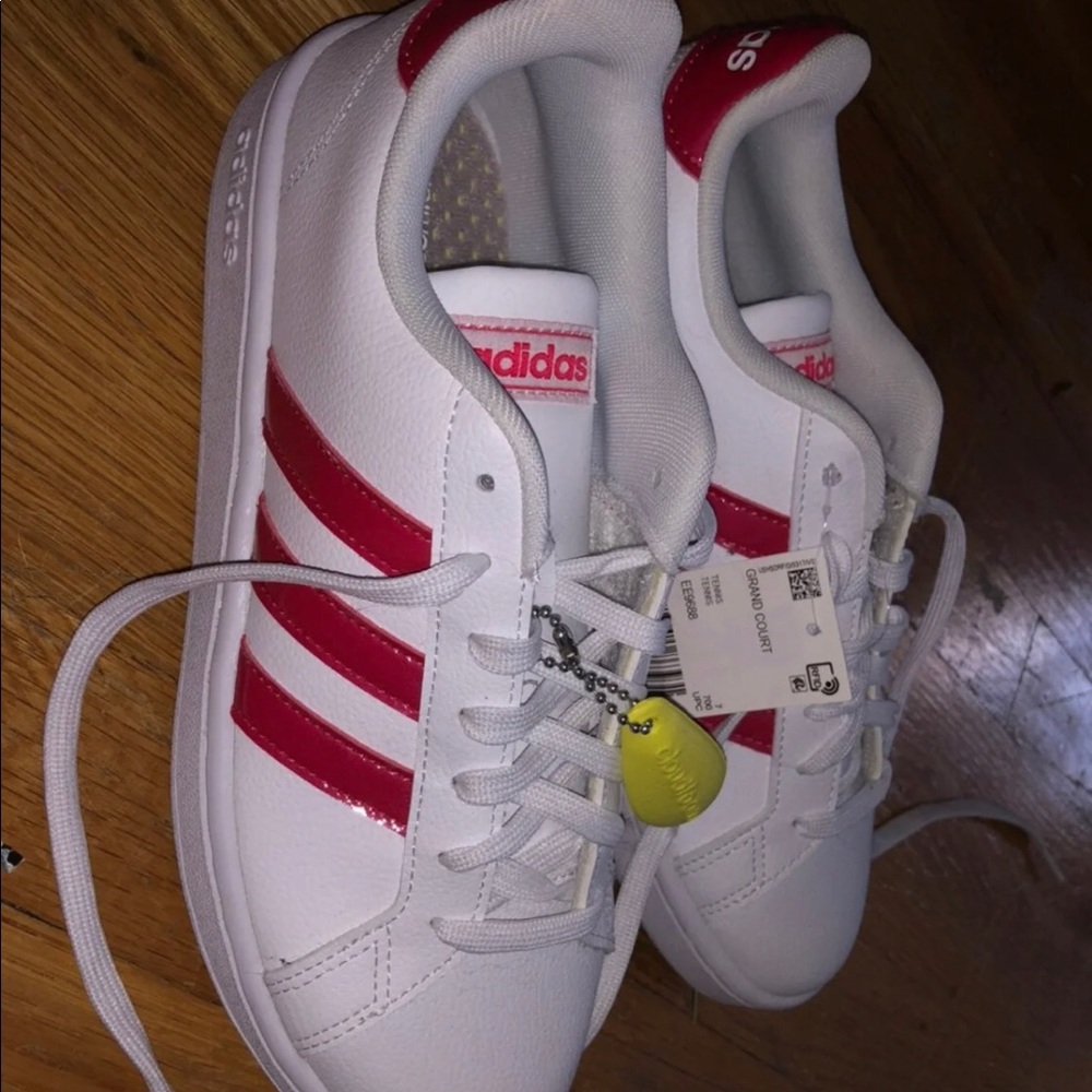 ADIDAS WOMENS GRAND COURT SNEAKER